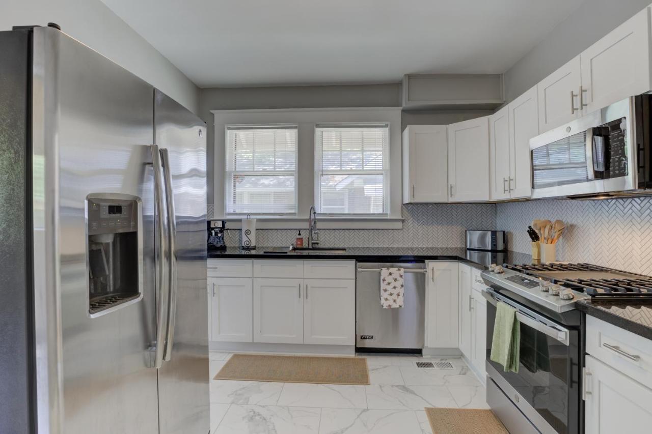 Spacious Bungalow With 6 Beds, Games, And Fire Pit - Close To Beale Street, Bbq, Graceland, & Liberty Bowl Memphis Bagian luar foto